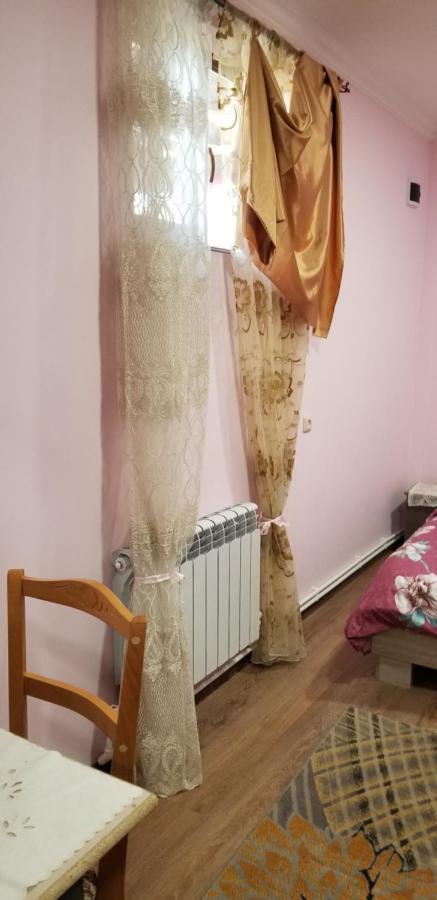 耶烈万Maria公寓 外观 照片